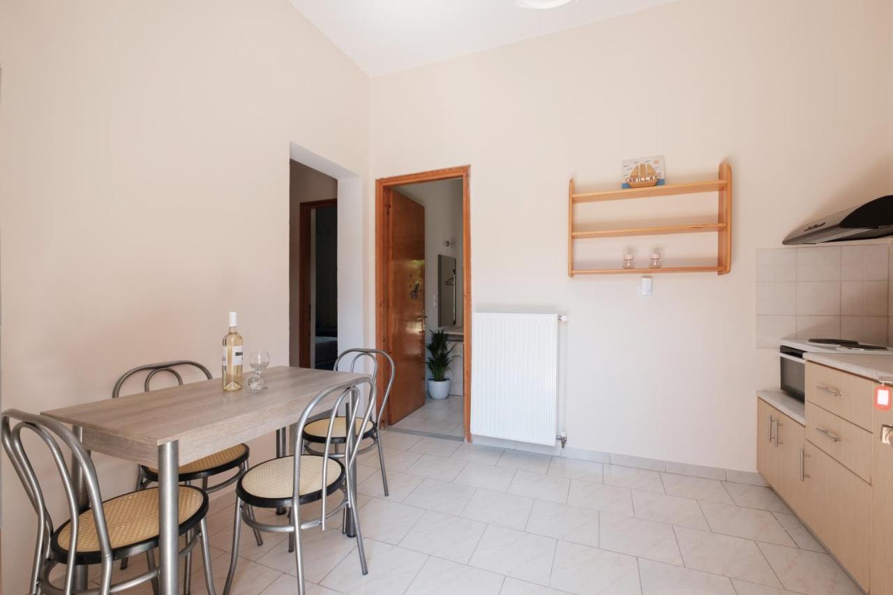 Mouzakitis Apartments 3 Arílasz Kültér fotó