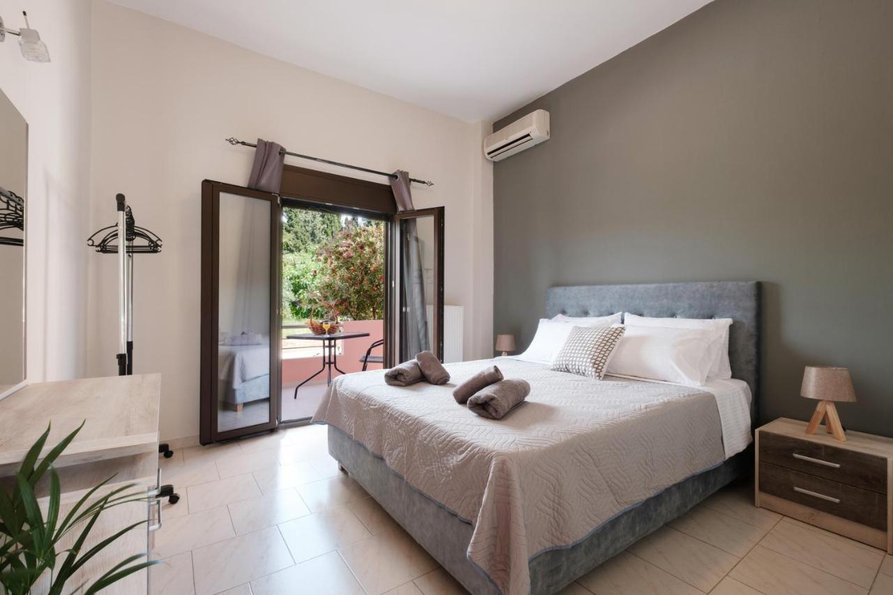 Mouzakitis Apartments 3 Arílasz Kültér fotó